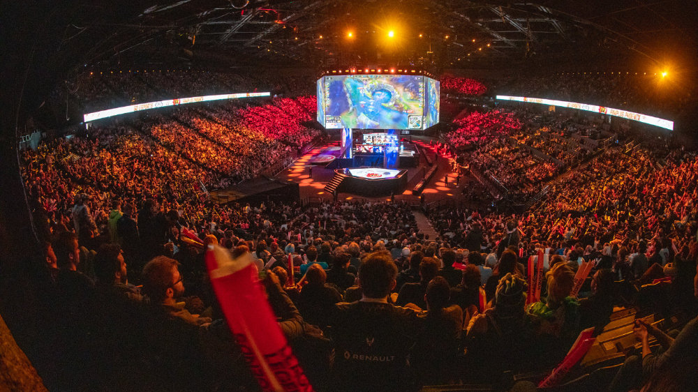 要求显著的 要求显著的