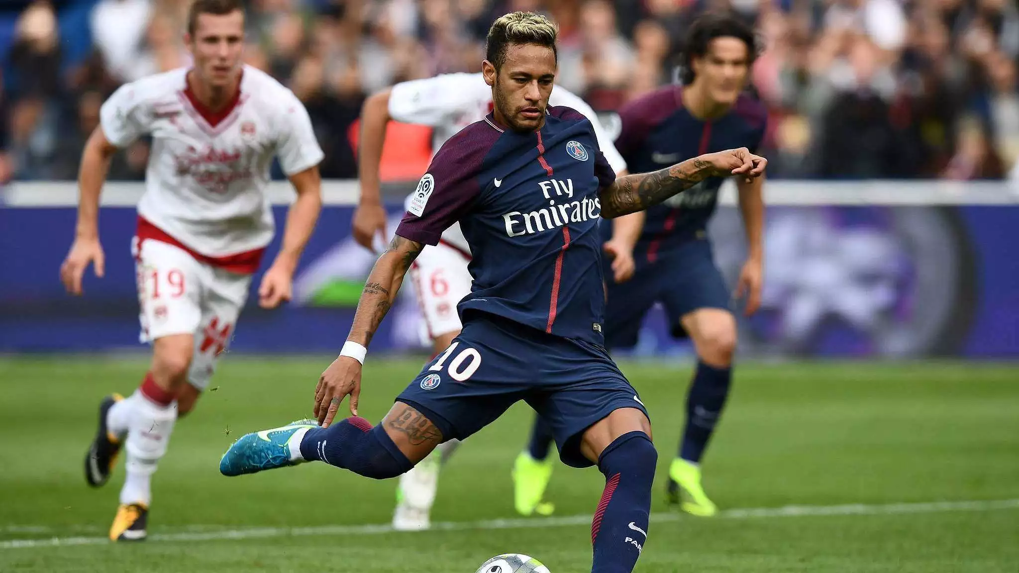 自己在一段 自己在一段